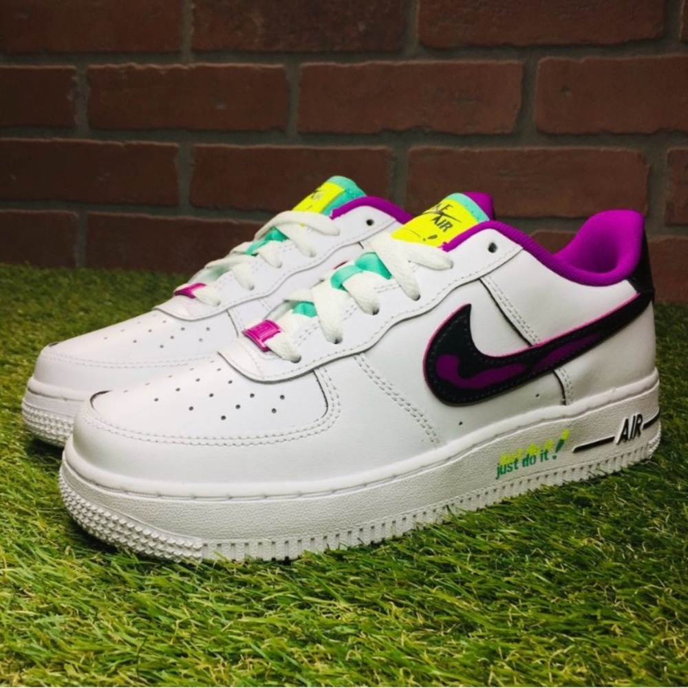 Nike Air Force 1 LV8 (GS) - Picture 6 of 10